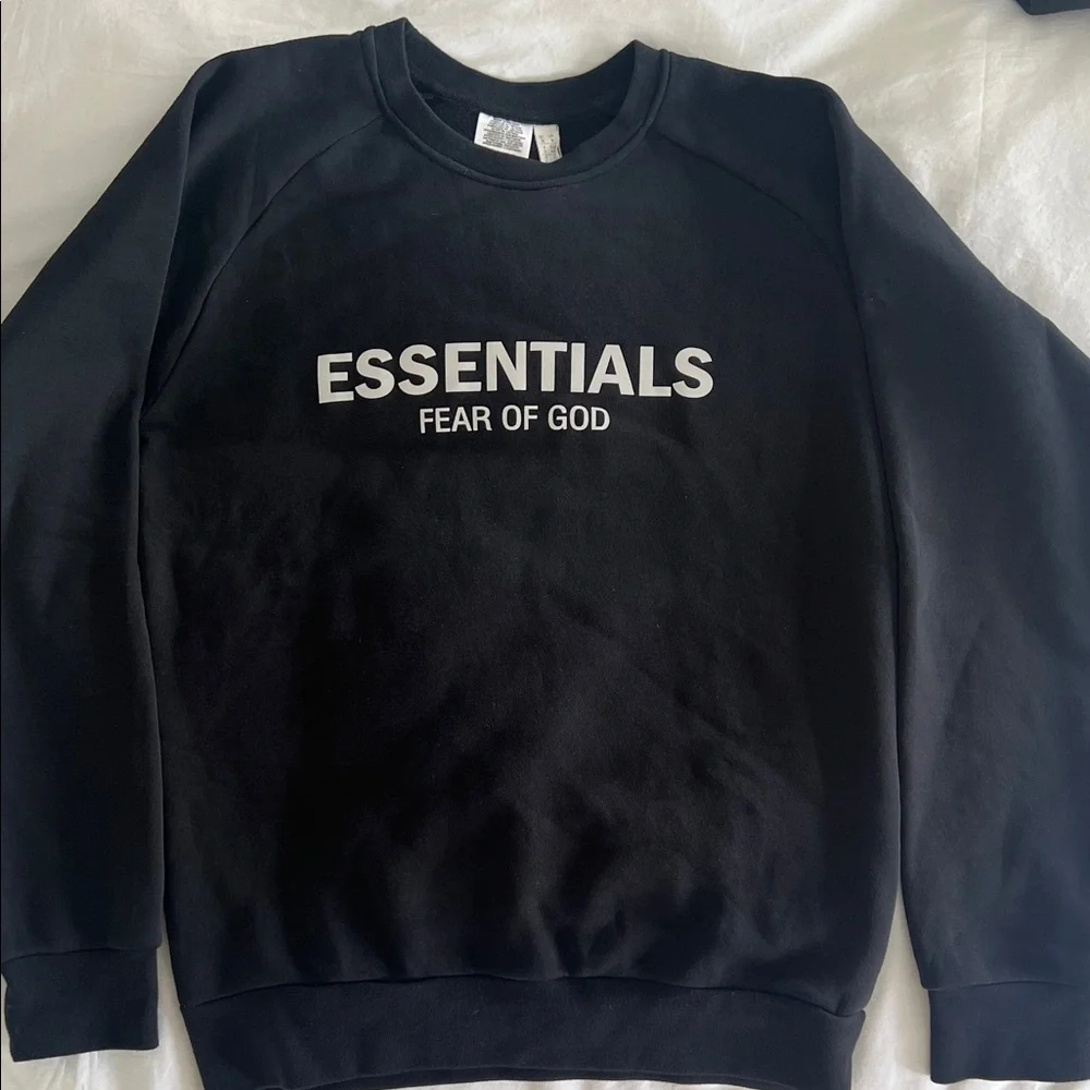 Fear of God Essentials Crewneck Black Sweater - Picture 5 of 7